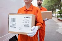 Imprimante d'étiquette d'expédition thermique avec imprimante de bordereau d'expédition d'autocollant de code à barres 4x6 pour l'autocollant adhésif de logistique expresse pour la promotion