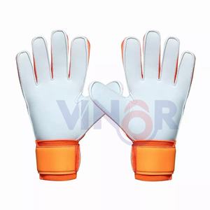 Gants de gardien de but de football en latex personnalisés de haute qualité 2026, cuir imperméable pour l'entraînement, tendance, service OEM - Product Image 5