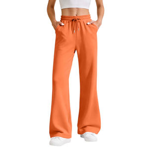 Pantalons de survêtement évasés tendance à la vente chaude pour femmes, tissu de haute qualité, matière douce texturée, pantalons de survêtement évasés pour femmes - Product Image 1