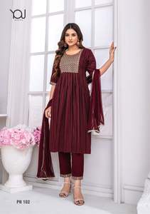 Dernier travail de broderie lourde coupe Naira vêtements de fête kurtis indiens pakistanais avec fil de viscose fantaisie conception rayonne pantalon Dupatta - Product Image 5