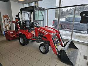 Tractor de ruedas Massey Ferguson GC 1723E 1725M 1835E 2860M 2860E 2850M 6120M MF 6120M FL1805 Mini usado en venta - Product Image 3