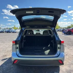 Toyota Highlander XLE 2022 - Product Image 5