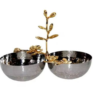 Fantástico juego de cuencos para servir frutas secas de acero inoxidable martillado con mango floral dorado para decoración del hogar y regalos - Product Image 1