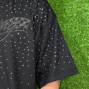 เสื้อยืดผู้ชายผ้าคอตตอน 100% น้ำหนักมาก พิมพ์ลายโลโก้ตามสั่ง ทรงปกติ สไตล์ทางการ พิมพ์ลายซิลค์สกรีนอย่างดี - Product Image 3