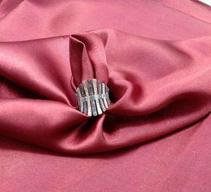 Bague en argent pour femme JEWELSPAARK avec diamant naturel bleu et blanc rond de 0,86 ct, pour fiançailles et anniversaire - Product Image 4