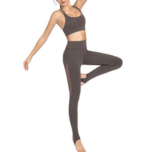 Ensemble de yoga sans couture grande taille en marque propre OEM, vêtements de sport deux pièces pour femmes, vêtements de sport de gym, logo personnalisé, pantalon, soutien-gorge de sport - Product Image 1