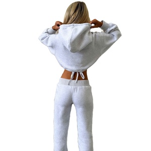 ชุดเสื้อมีฮู้ดและกางเกงทรงตรงสำหรับผู้หญิงชุดอยู่บ้านสไตล์ฮิปฮอปทรงสลิมฟิต2ชิ้นออกแบบโลโก้ได้ตามที่ต้องการ - Product Image 3