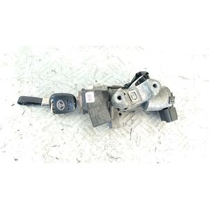 Cilindro di Accensione e Avviamento TOYOTA Avensis Sedan 1a Serie 8445005040 (98>03) - Product Image 3