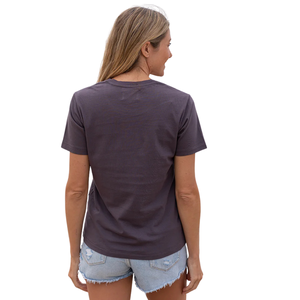 T-shirt à manches courtes pour femme, col rond, couleur violet délavé, 100% coton biologique de luxe, pré-rétréci, certifié GOTS, doux et classique - Product Image 6