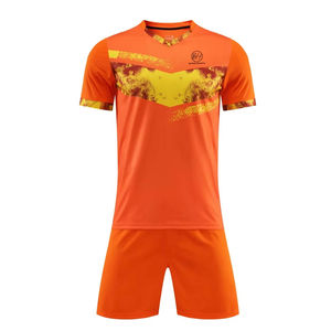 ชุดฟุตบอลราคาส่ง ระบายอากาศได้ดี น้ำหนักเบา รับสกรีนโลโก้ ออกแบบชุดฟุตบอลของคุณเอง - Product Image 1