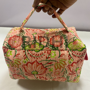 Peach Meadow Trousse de Maquillage de Voyage Écologique Matelassée à Fermeture Éclair, Imprimée au Bloc Personnalisée, Réutilisable et Polyvalente - Product Image 6