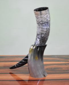 Cuerno Vikingo para Beber, Artesanía Natural con Diseño Tallado de Animales, Soporte de Hierro con Forma de Barco - Exportadores Indios, Precio Bajo - Product Image 2