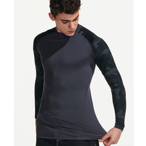 Meilleures ventes de rashguards pour hommes à manches longues, séchage rapide, respirant, design personnalisé durable pour le fitness, fabriqué en spandex/polyester - Product Image 1