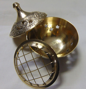 เตาเผาถ่านไม้ทองเหลืองขัดเงาลายนูนเครื่องหอม - Product Image 3