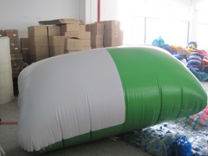 Inflatable <b>water</b> <b>pillow</b> for sport Jumps - Product Image 2