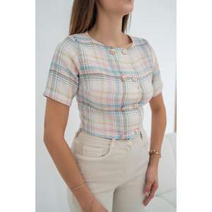 Blusa Blanca a Rayas con Botones, Estilo Clásico, Suministro al por Mayor - Product Image 1