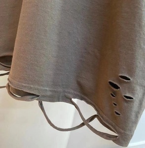 T-shirt vintage personnalisé de qualité supérieure à manches courtes T-shirt déchiré à trous T-shirt de sonnerie en gros T-shirt vierge pour hommes - Product Image 3