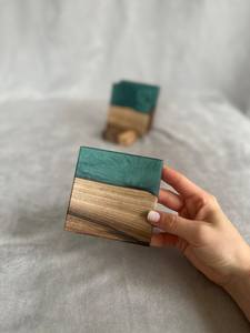 Ensemble de sous-verres en résine époxy très demandé, sous-verres carrés élégants et colorés avec sous-verres en pierre à base antidérapante - Product Image 4