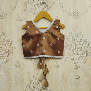 ชุดเลเฮนกาโชลีเด็กยาวคลุมพื้นผ้าโพลีเอสเตอร์พร้อมผ้าคลุมไหล่ ยี่ห้อโชรยัม แฟชั่น |   ชุดพิมพ์ลายดิจิทัลสีน้ำตาลกาแฟสำหรับเด็กผู้หญิง - Product Image 5