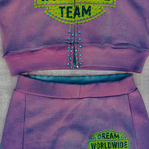 กางเกงขาสั้นมีฮู้ดปักลายสำหรับผู้หญิงกางเกงขาสั้นออกกำลังกายในฤดูหนาวดีไซน์เรียบใส่สบายปรับแต่งได้ตามต้องการ - Product Image 4