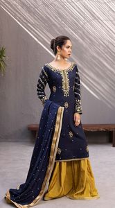 Designer élégant broderie indienne/pakistanaise travail fête-porter Kurta Sarara Dupatta robe dentelle taille naturelle-Collection 2023 - Product Image 2