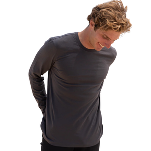 Camiseta de Manga Larga para Hombre, Color Gris Oscuro, 100% Algodón Orgánico de Lujo, Cuello Redondo, Preencogida, Certificada por GOTS, Premium, Transpirable - Product Image 5