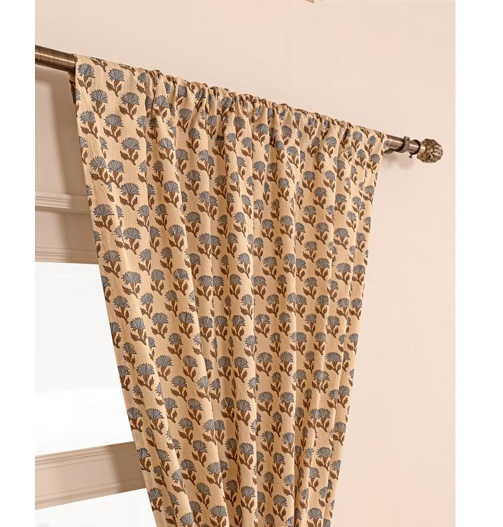 สีดำสีกากี