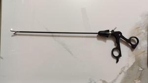 เครื่องมือจับเนื้อเยื่อแบบธรรมดาสำหรับการผ่าตัดผ่านกล้อง Kara Mediclust ใช้สำหรับจับ เลื่อน และเคลื่อนย้ายเนื้อเยื่อ/อวัยวะภายในร่างกายอย่างอ่อนโยน - Product Image 5