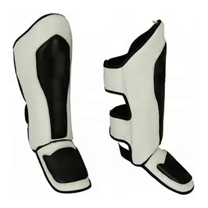 Espinilleras de Fútbol de Cuero al por Mayor para Niños y Jóvenes, Ligeras, con Cierre de Velcro, Colores y Logotipos Personalizables - Product Image 6
