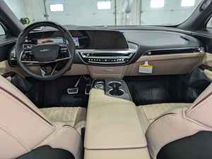 Garantía del Mejor Precio, Cadillac LYRIQ V-Series 2026, SUV Premium con Tracción en las Cuatro Ruedas, Vehículo Totalmente Eléctrico - Product Image 6