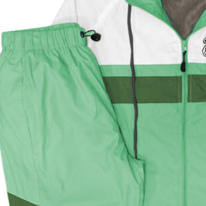 Ensembles d'été deux pièces personnalisés pour hommes Veste coupe-vent en nylon à fermeture éclair réfléchissante et short thermique Survêtement grande taille - Product Image 1