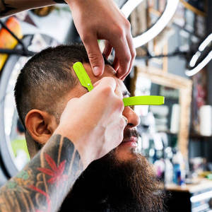 Maquinilla de afeitar profesional de borde recto, maquinilla de afeitar de unión con mango negro liso - Product Image 4