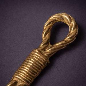 Ensemble d'ouvre-bouteilles en fonte Fleur de Lys, design français vintage, prise en main robuste, finition durable, idéal pour bar à domicile et décoration classique - Product Image 5