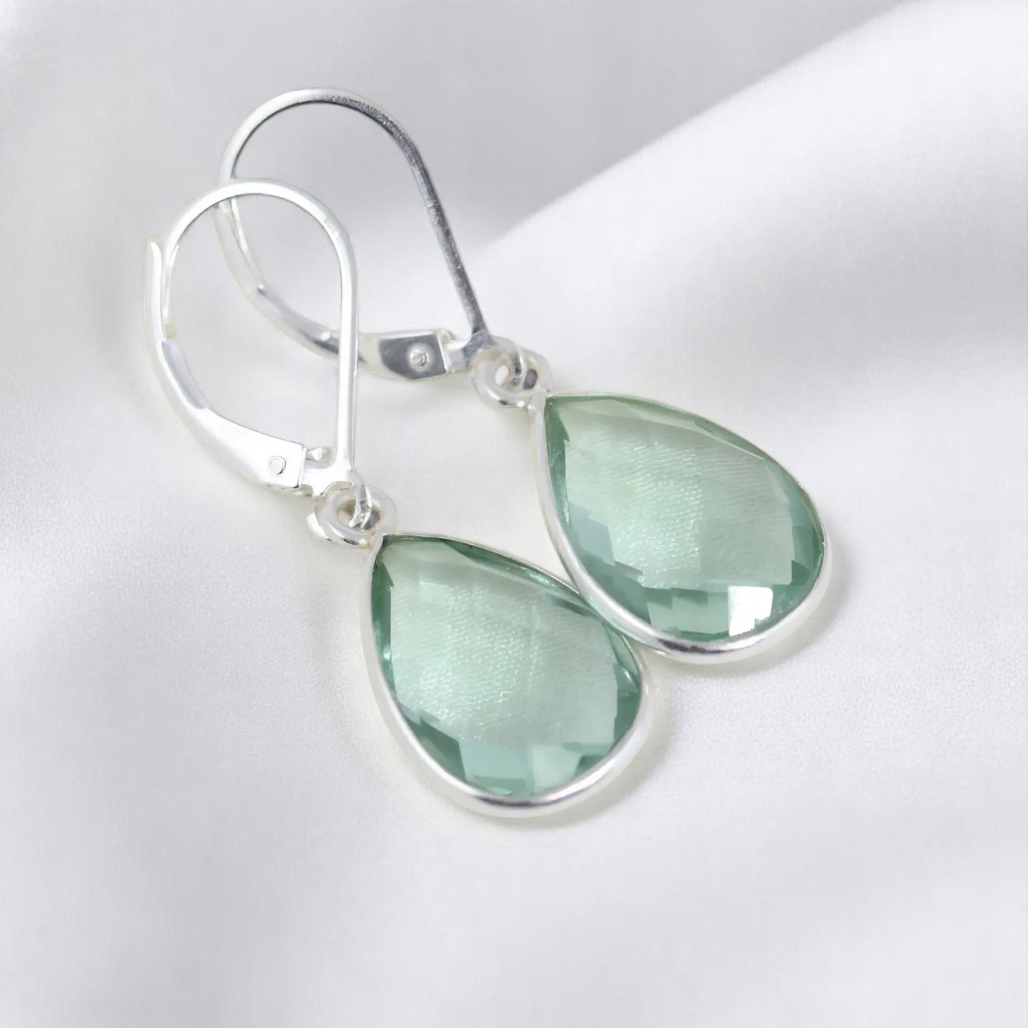 อะความารีน