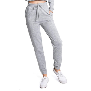 Conjunto de Sudadera con capucha de calidad superior para mujer Suéter de gimnasio de lana de color gris con logotipo personalizado y diseño personalizado - Product Image 5