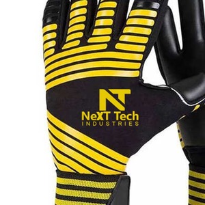 Guantes de portero de alta calidad de Next Tech Industries para fines de partido y entrenamiento Diseño y logotipo personalizados - Product Image 2