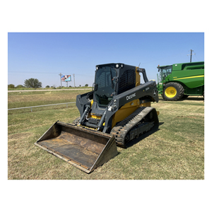 Chargeuse sur chenilles lourde avec cabine pressurisée fermée, course à 2 vitesses et haut débit prêt pour les accessoires - Product Image 6