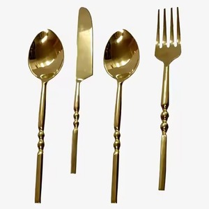 Juego de cubiertos de lujo con mango chapado en oro retorcido en acero espejado de grado 304 perfecto para servir de mesa de boda de comedor de Hotel - Product Image 6