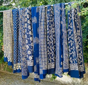 Indigo Blue Block Print Bohemian Pareo Wrap Sarongs Beach Cover Up Bufandas de verano - Product Image 3