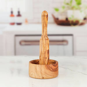 Pilón y soporte de madera de olivo hechos a mano, duraderos, ecológicos y de calidad alimentaria. - Product Image 1