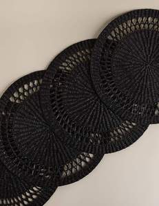 Napperon en jonc de mer noir intemporel tissé à la main tapis de Table rond naturel napperon décoratif pour la cérémonie de mariage ou la décoration intérieure - Product Image 2