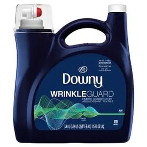 Acondicionador de Telas Downy Wrinkle Guard, Aroma Fresco, 120 fl oz/3.54 L - Product Image 1