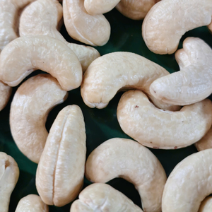 Noix De Cajou SANTIGO Noix De Cajou GRATUIT Taxe Kaju Noix De Cajou W180 Prêt À Expédier - Product Image 1