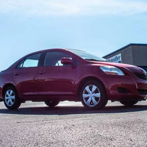 Yaris Base 2010 Usado, Volante a la Izquierda, Turbo, Tracción en las Cuatro Ruedas, Asientos de Cuero, Interior Claro - Product Image 1