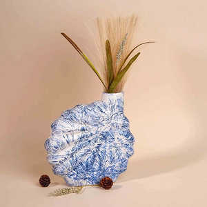 Jarrón de Flores Azul Chino Tradicional, Cerámica, Decoración para Mesa, Estilo Simple, Hecho a Mano, Moderno, Versátil, Bajo - Product Image 4