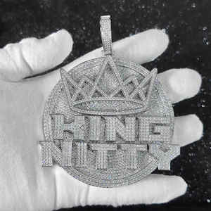 Colgante de Corona Grande con Acabado en Oro Rosa y Plata de Ley, Diamante Cultivado en Laboratorio con Corte Brillante, Certificado IGI/EGL - Product Image 4