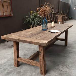 Mesa de Comedor Cuadrada de Madera Maciza Moderna Hecha a Mano KALATRI con Patas de Metal, Ecológica, para 6 Personas, para Uso en el Hogar y la Escuela - Product Image 1