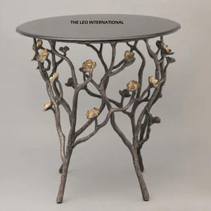 Table de meuble unique pour le salon Table d'appoint pour chambre à coucher Tables d'appoint de meuble en aluminium et métal au design moderne - Product Image 1