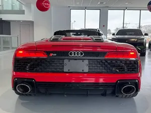 (W&T) PROMOCIÓN Venta de Auto Usado Audi R8 Spyder 2021 Convertible de 2 Puertas (5.2L 10 cilindros 7AM) Rojo Tango AUTO USADO - Product Image 2