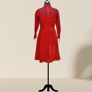 Robe de soirée en satin lisse de qualité supérieure avec coupe classique et style A-Flare pour les femmes tenues de fête pour l'exportation mondiale depuis l'Inde - Product Image 2